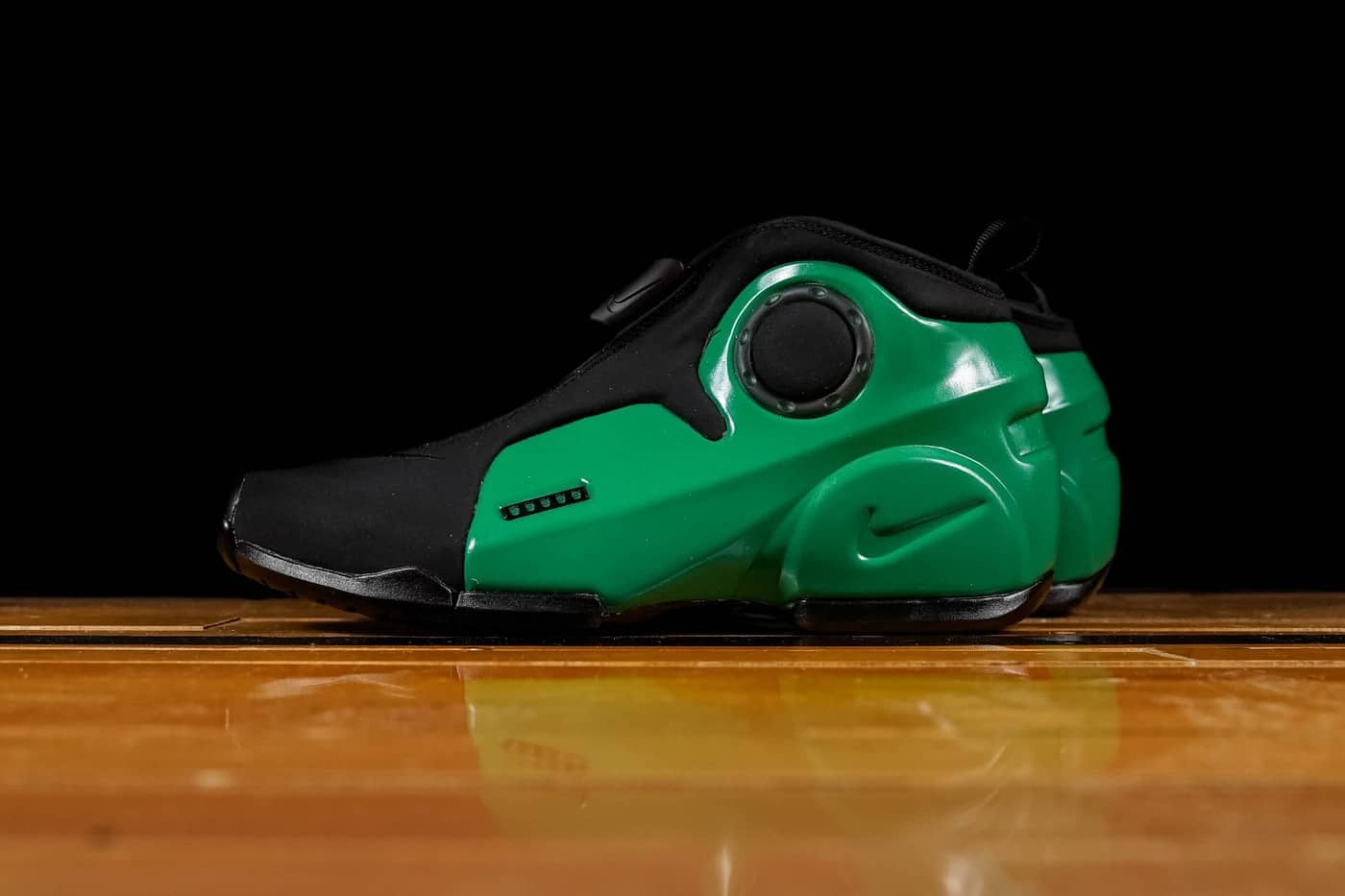 nike air flightposite 2 on feet
