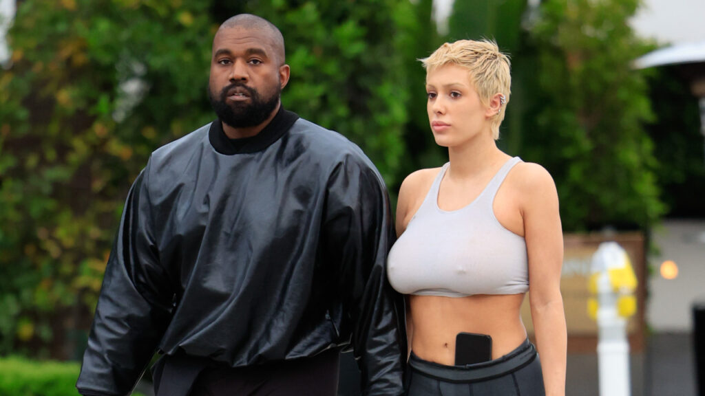 Kanye West's Twitter Active Other Hand Social Media Concerns For Bianca Censori