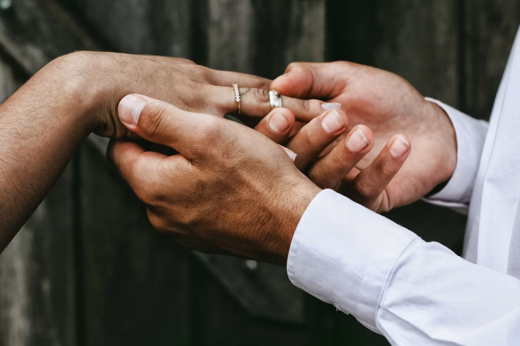How to Host a Micro Wedding: A Comprehensive Guide